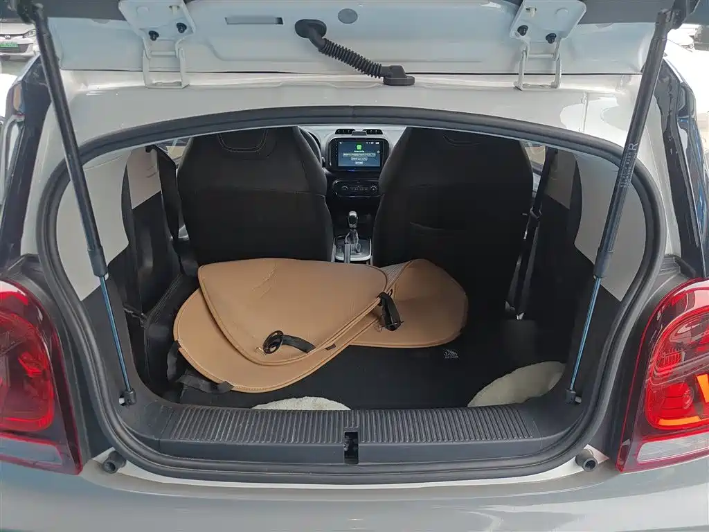 Roewe Clever 2023 — фото 15