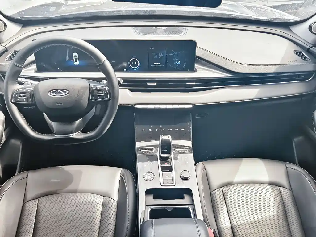 Chery Tiggo 8 PLUS 2021 — фото 11