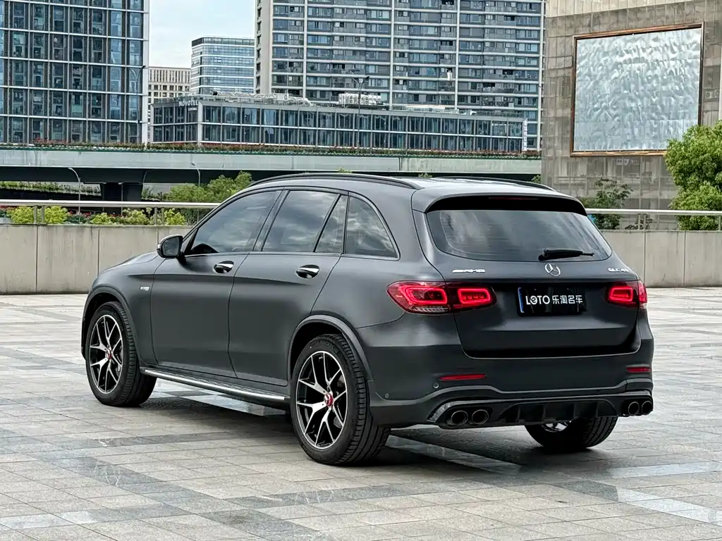 Mercedes-Benz GLC AMG 2022 — фото 4