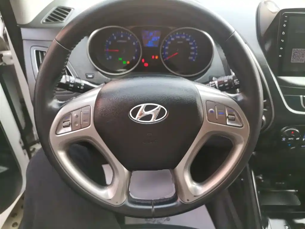 Hyundai ix35 2015 — фото 7
