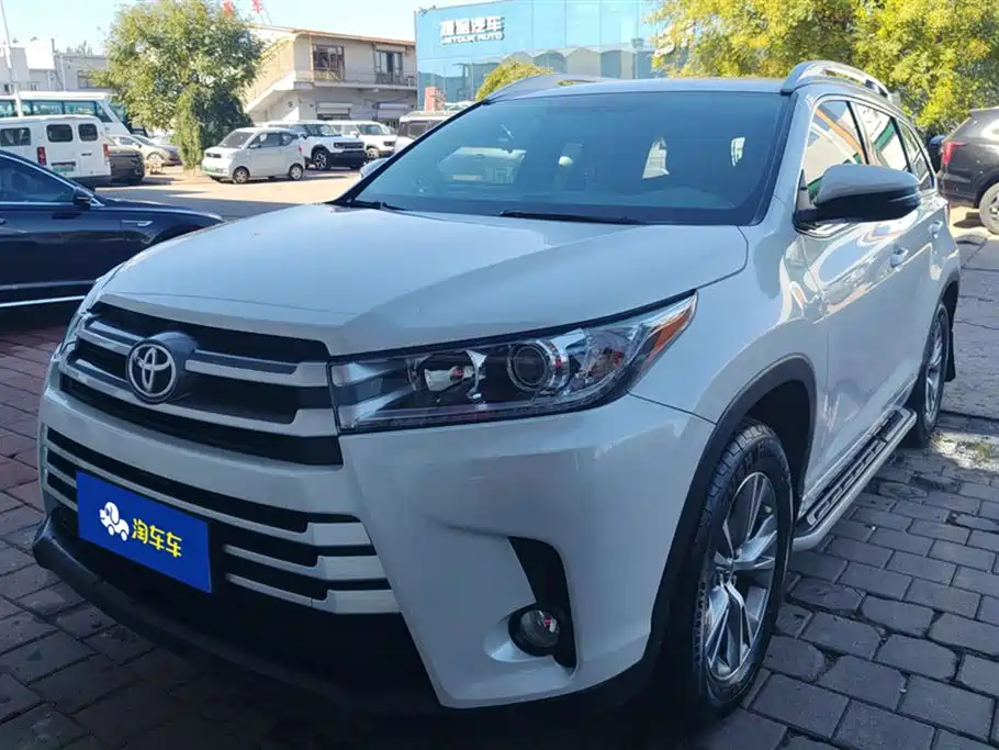 Toyota Highlander 2021 — фото 2