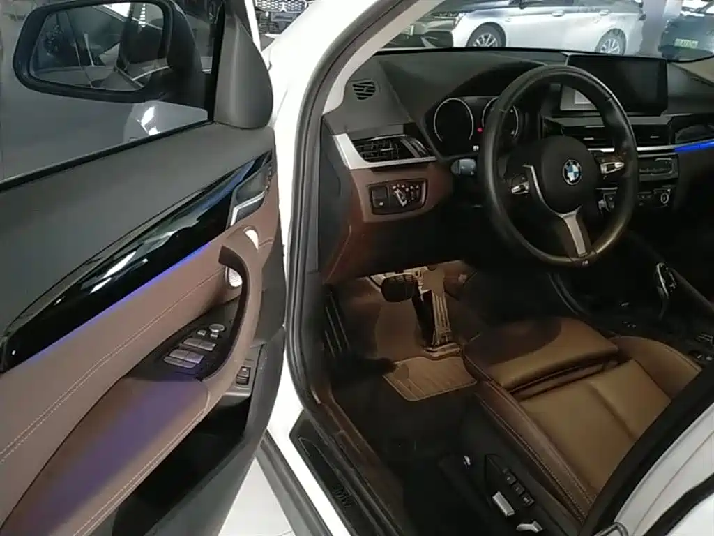 BMW X1 2021 — фото 16