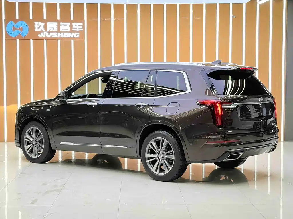 Cadillac XT6 2021 — фото 14