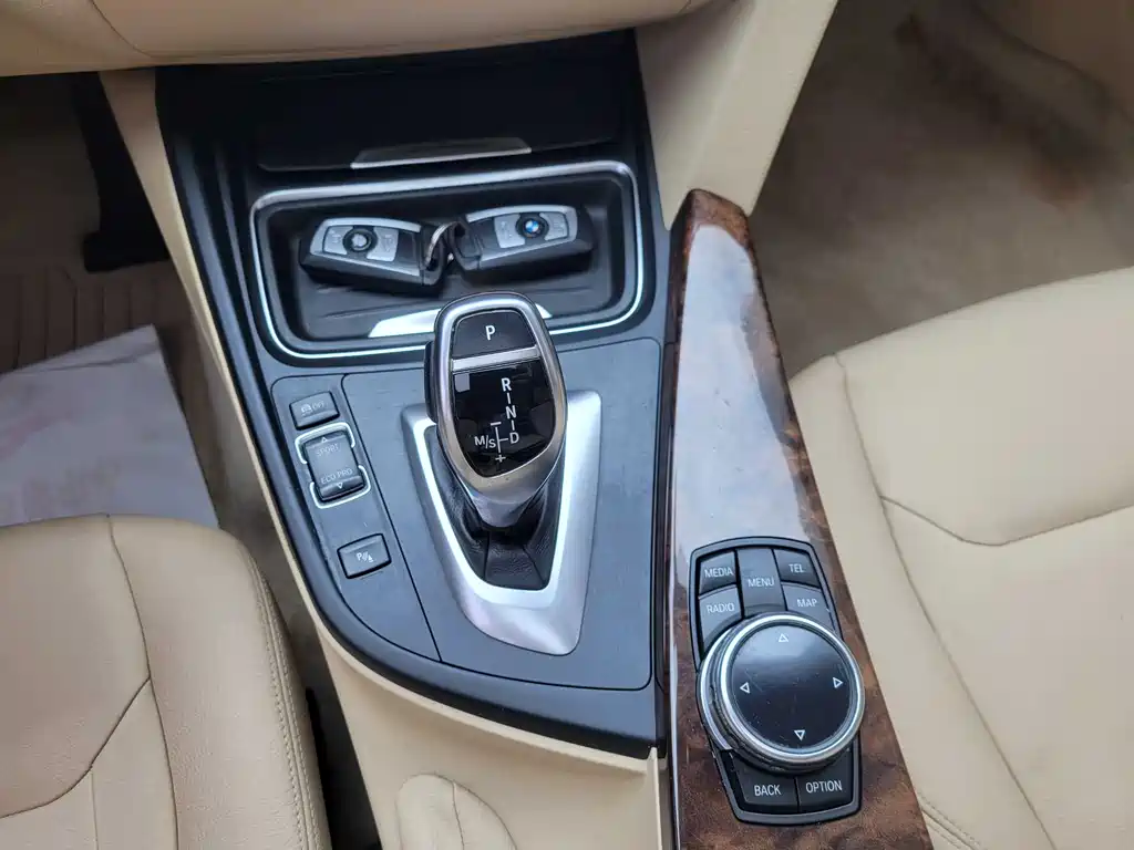 BMW 3 Series 2013 — фото 23