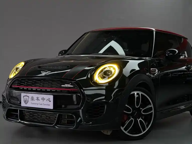 MINI JCW 2019