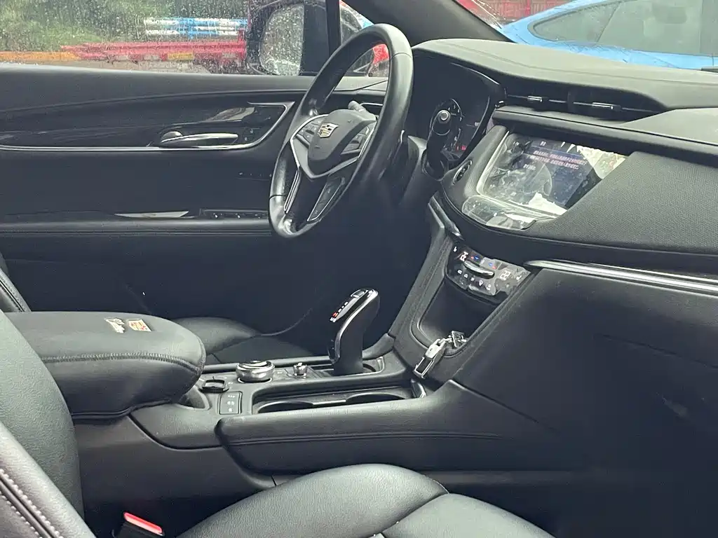 Cadillac XT5 2021 — фото 10