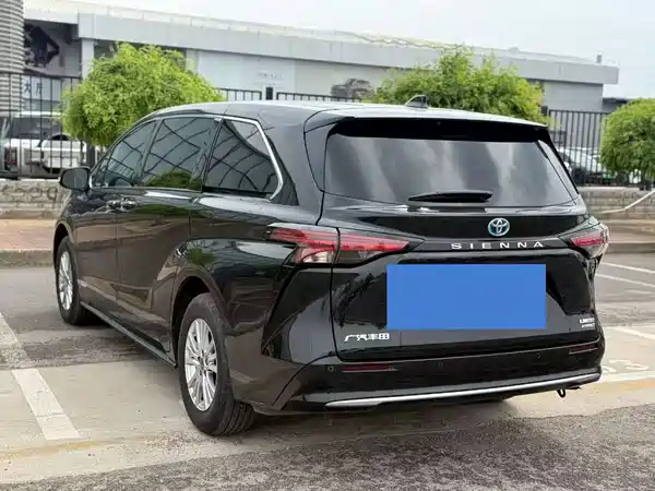 Toyota Sienna 2022