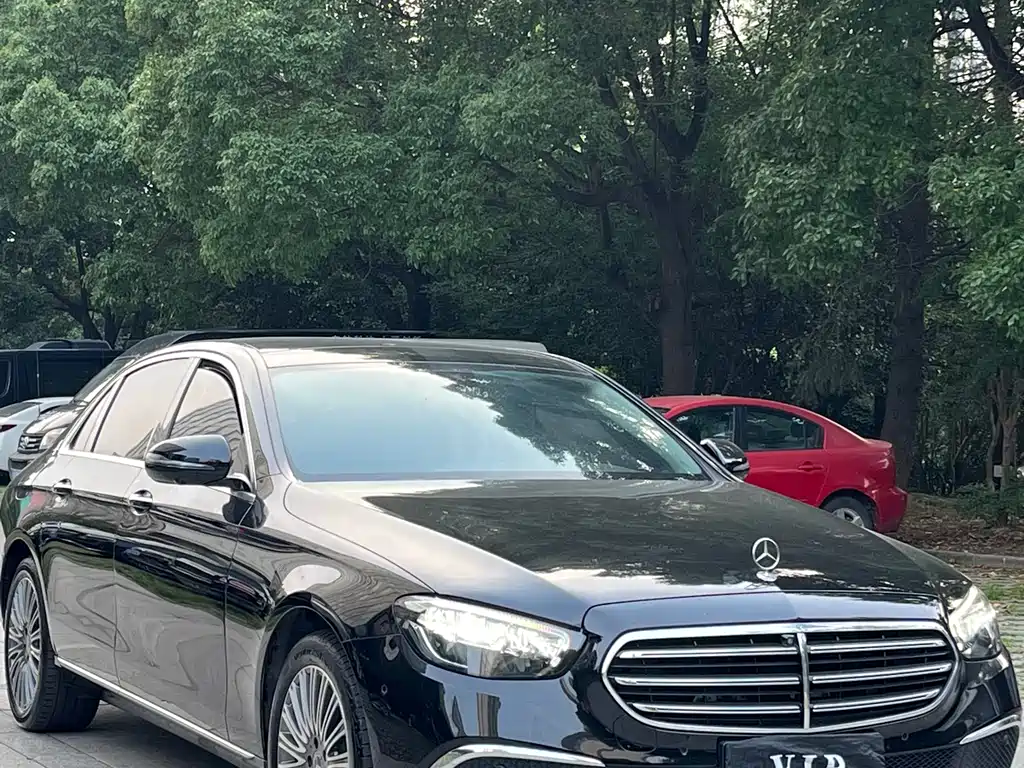 Mercedes-Benz E-Class 2023 — фото 14