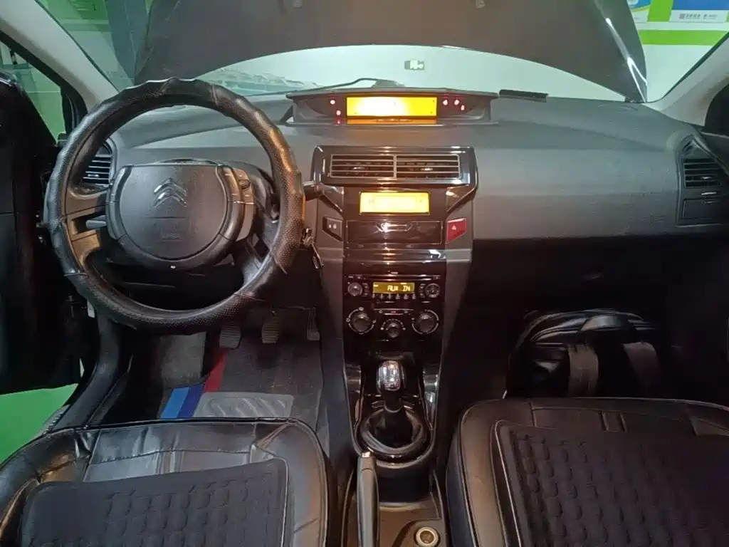Citroen C-Quatre 2015 — фото 10