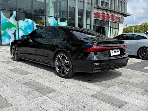 Audi A7L 2024