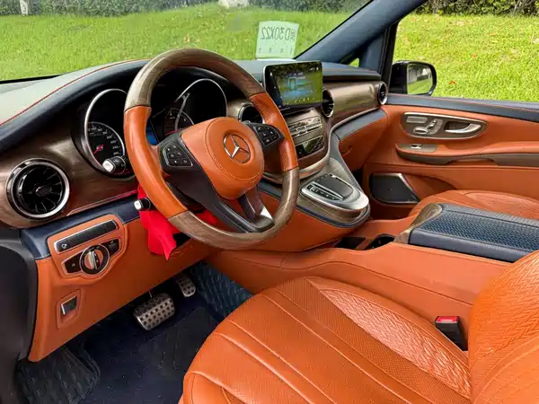 Mercedes-Benz V-Class 2022