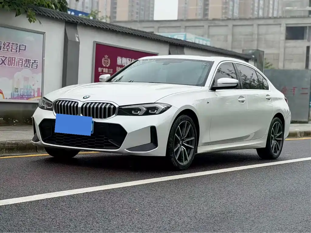 BMW 3 Series 2023 — фото 1