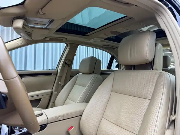 Mercedes-Benz S-Class 2010