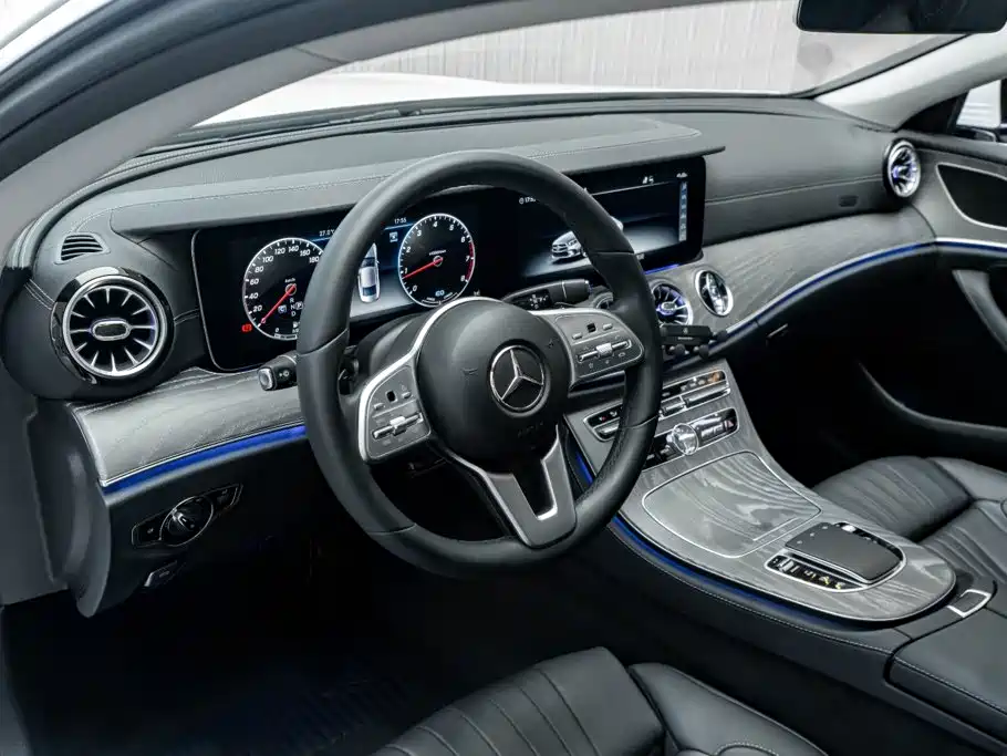 Mercedes-Benz CLS 2020 — фото 24