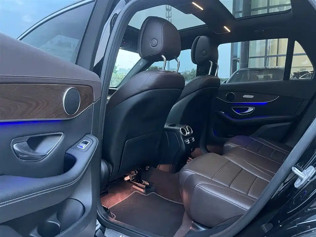 Mercedes-Benz GLC 2022 — фото 11