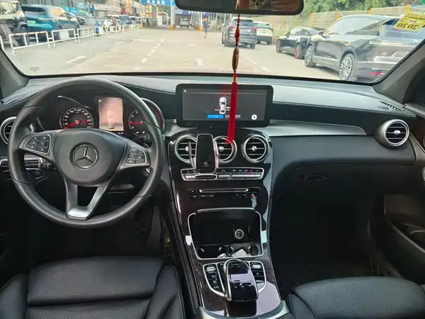Mercedes-Benz GLC 2018