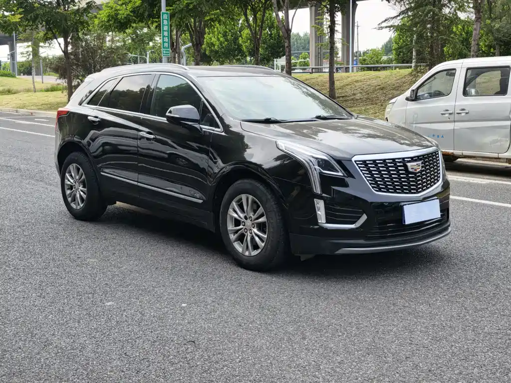 Cadillac XT5 2021 — фото 3