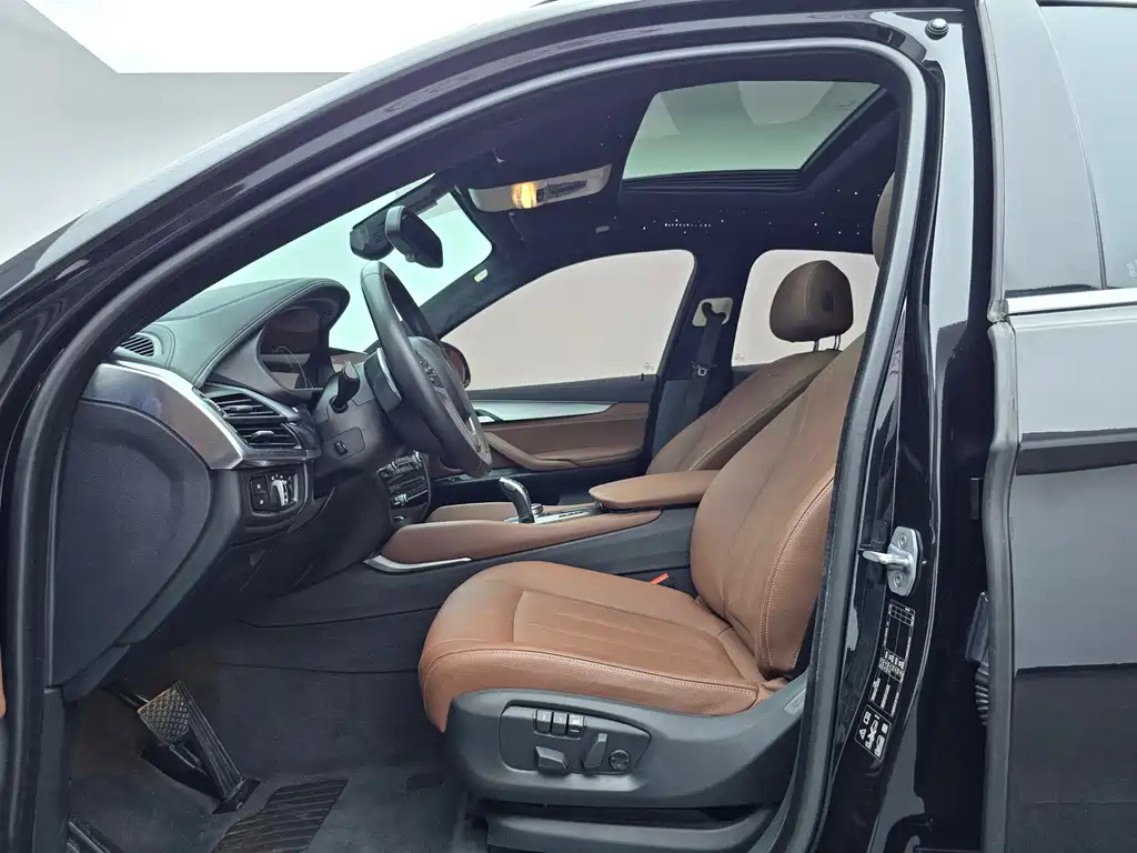 BMW X6 2018 — фото 13