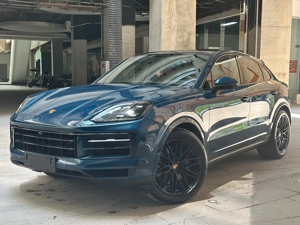 Porsche Cayenne 2024 — фото 1
