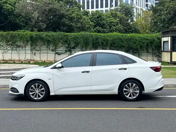 Chevrolet Monza 2022