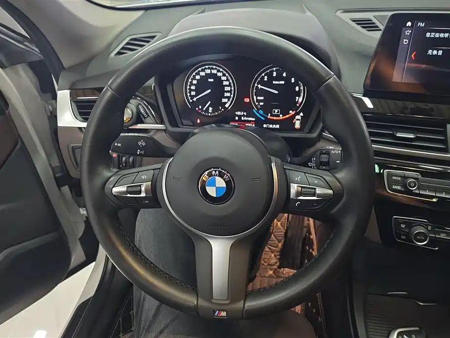 BMW X1 2021 — фото 15