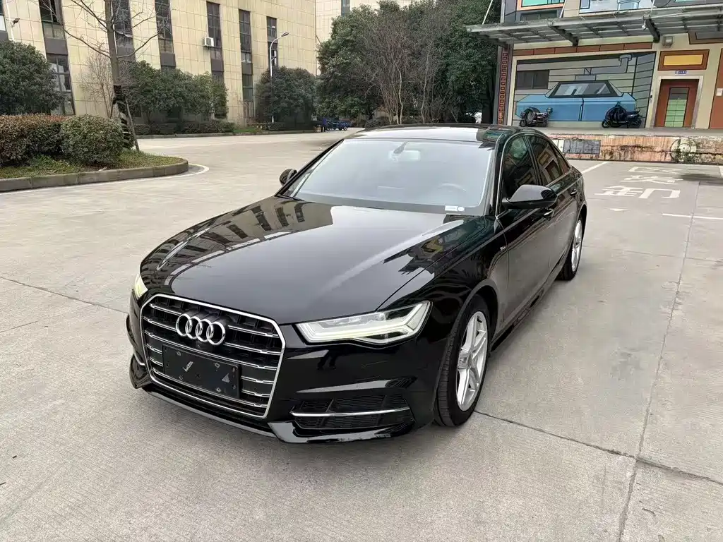 Audi A6L 2018 — фото 1