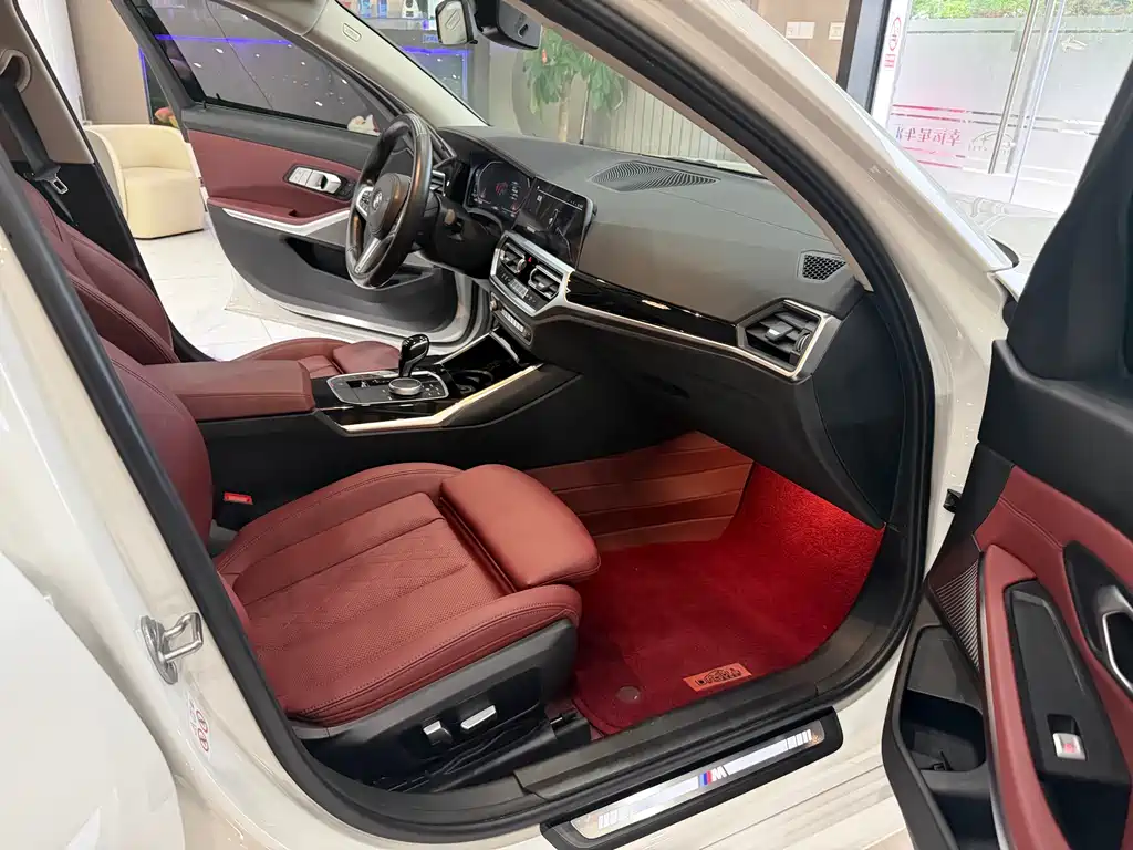 BMW 3 Series 2022 — фото 14