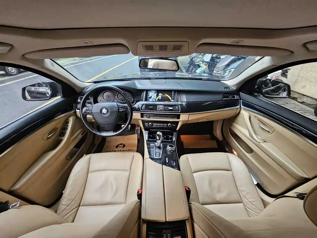 BMW 5 Series 2013 — фото 11