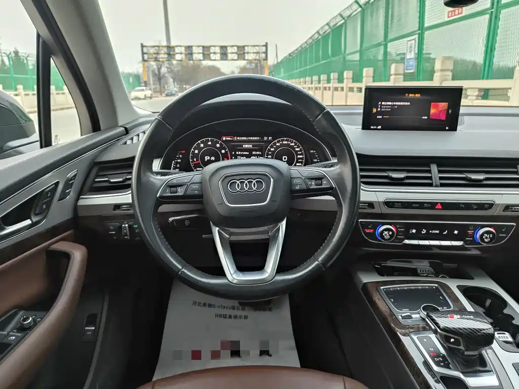 Audi Q7 2019 — фото 15