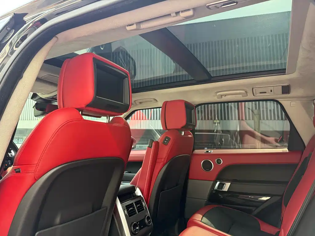 Land Rover Sport 2020 — фото 9