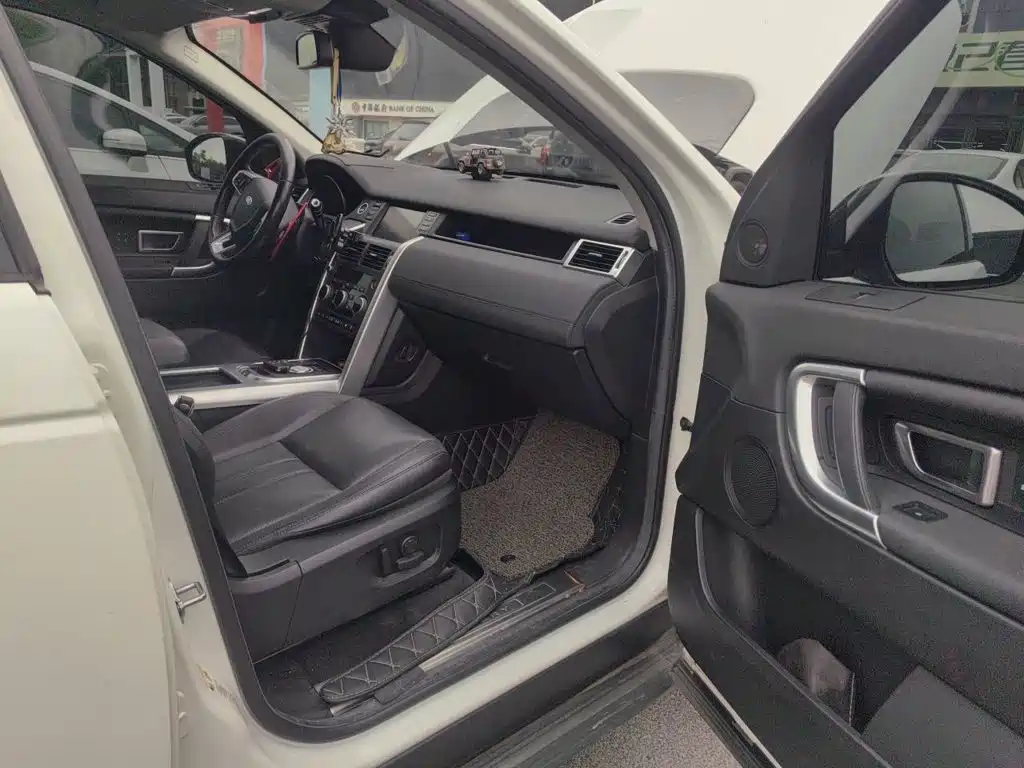 Land Rover Discovery Sport 2016 — фото 20