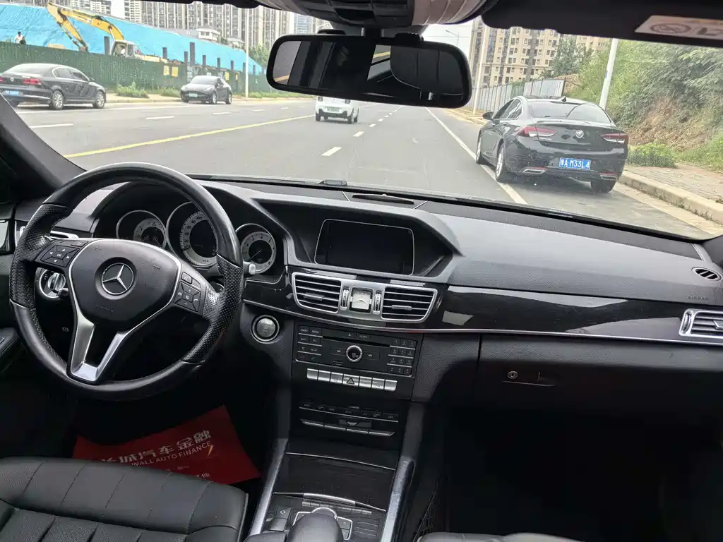 Mercedes-Benz E-Class 2015 — фото 5