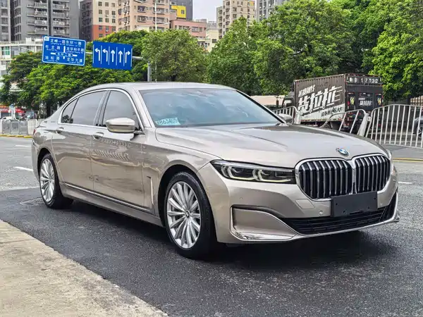 BMW 7 Series 2021