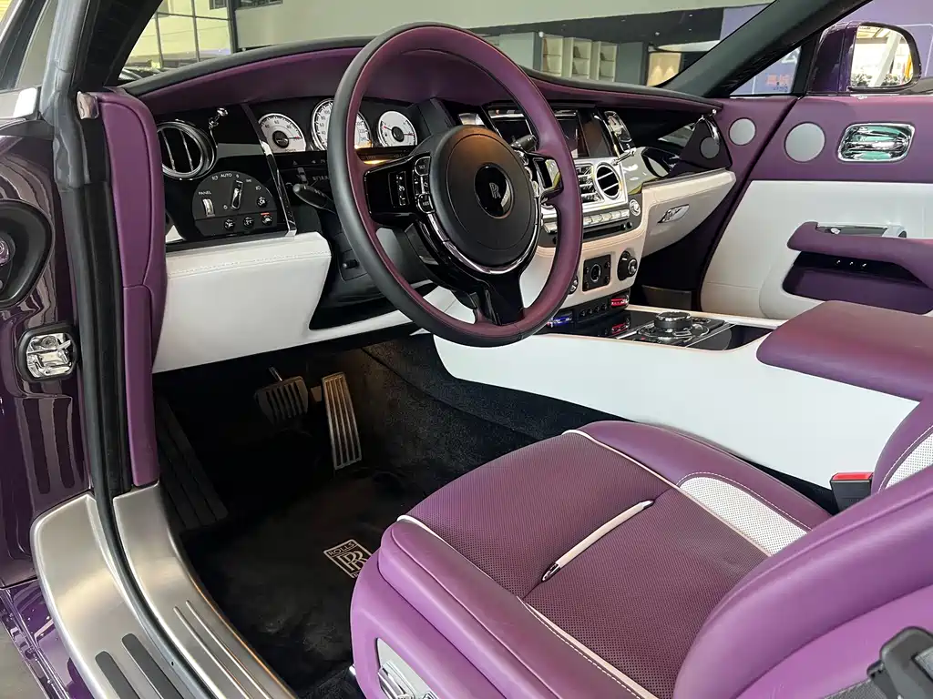 Rolls-Royce Wraith 2022 — фото 2