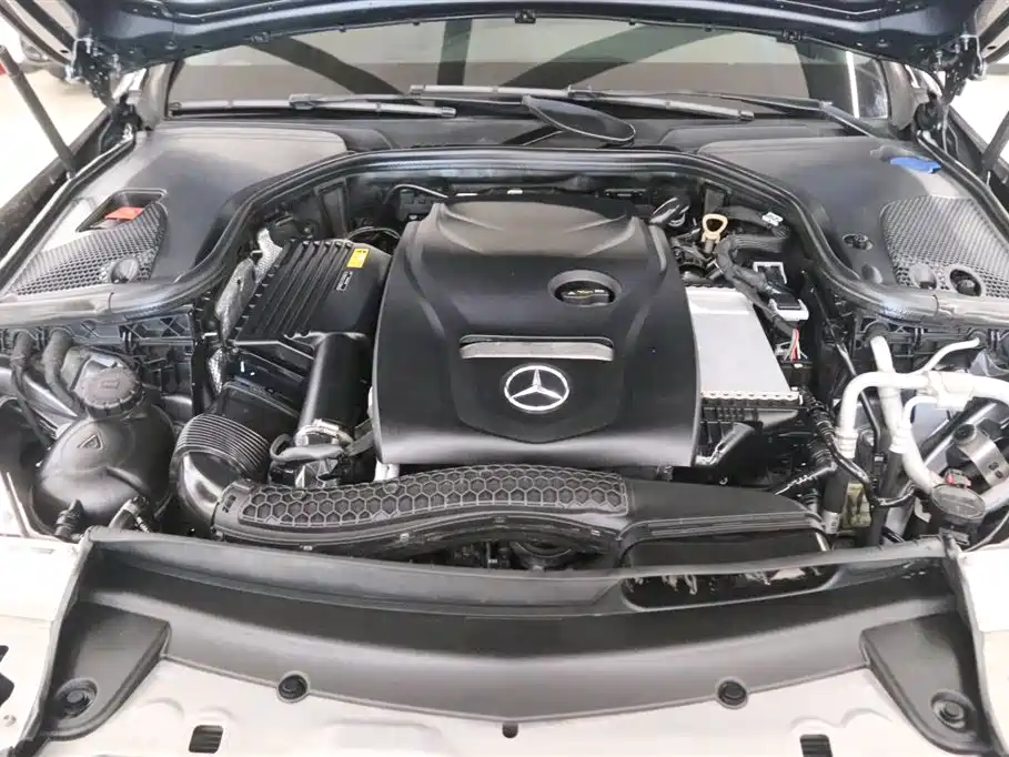 Mercedes-Benz E-Class 2018 — фото 22