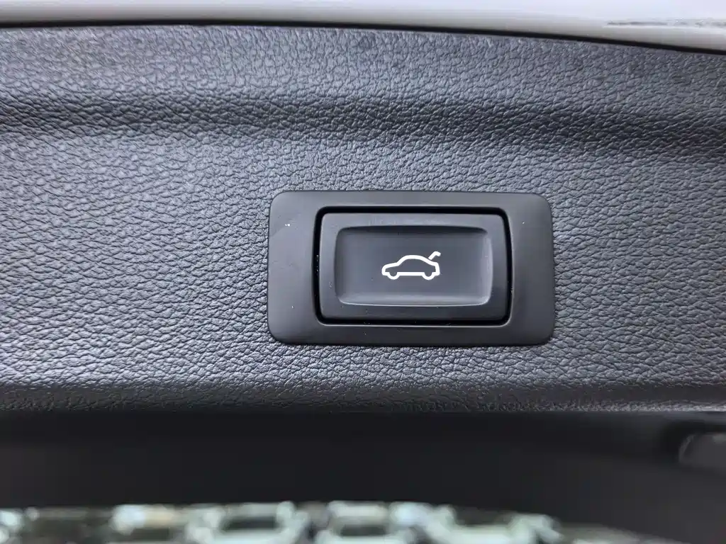 Audi Q3 2022 — фото 16