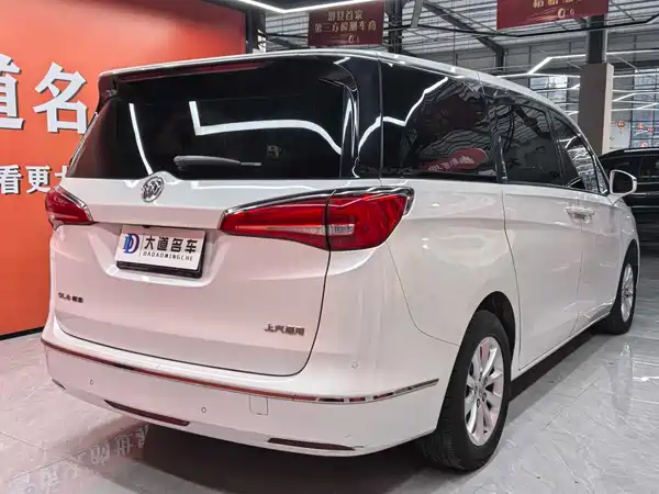Buick GL8 2017