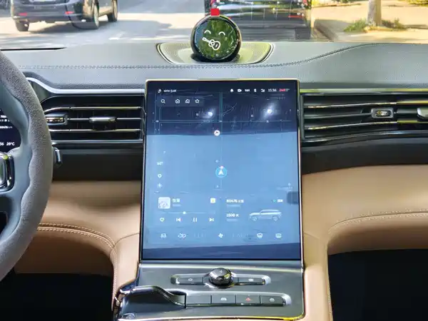 NIO ES6 2020