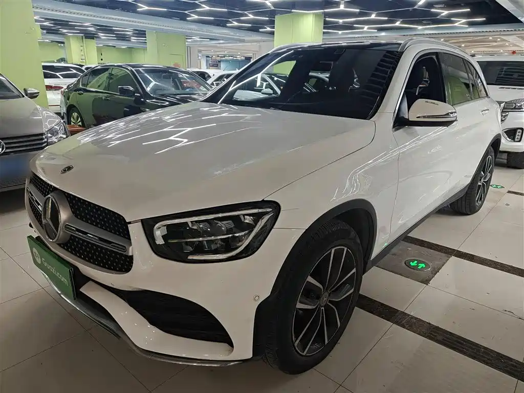 Mercedes-Benz GLC 2022 — фото 1