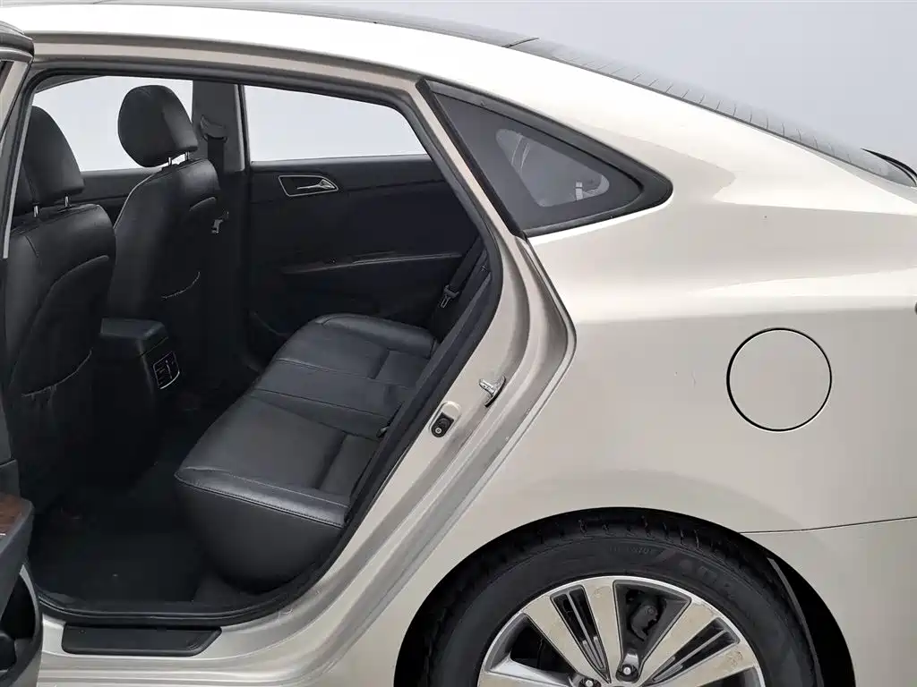 Hyundai Mistra 2014 — фото 15