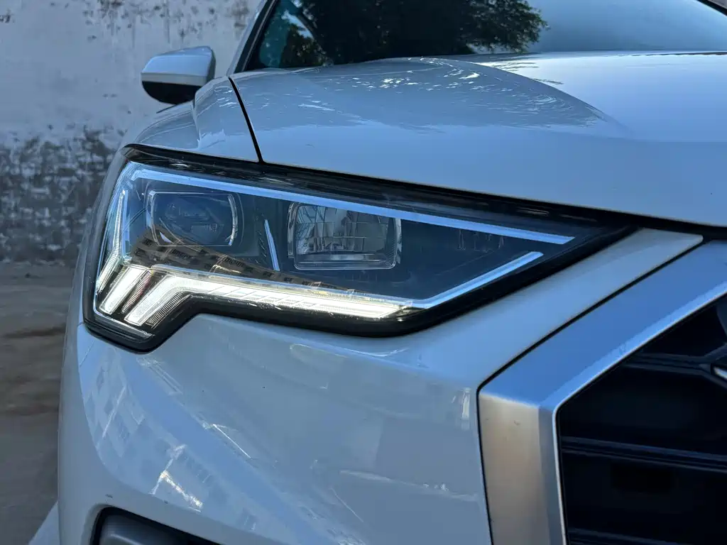 Audi Q3 2022 — фото 15
