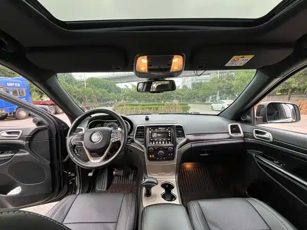 Jeep Grand Cherokee 2013