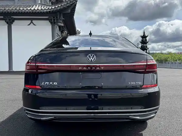 Volkswagen Passat 2023
