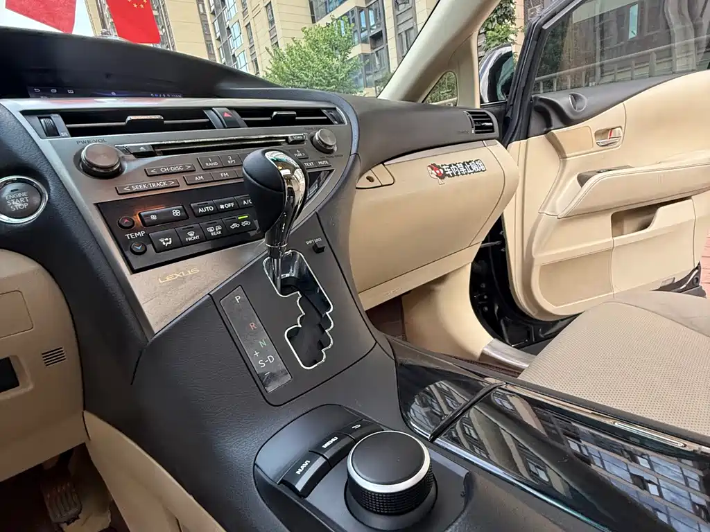 Lexus RX Classic 2013 — фото 18