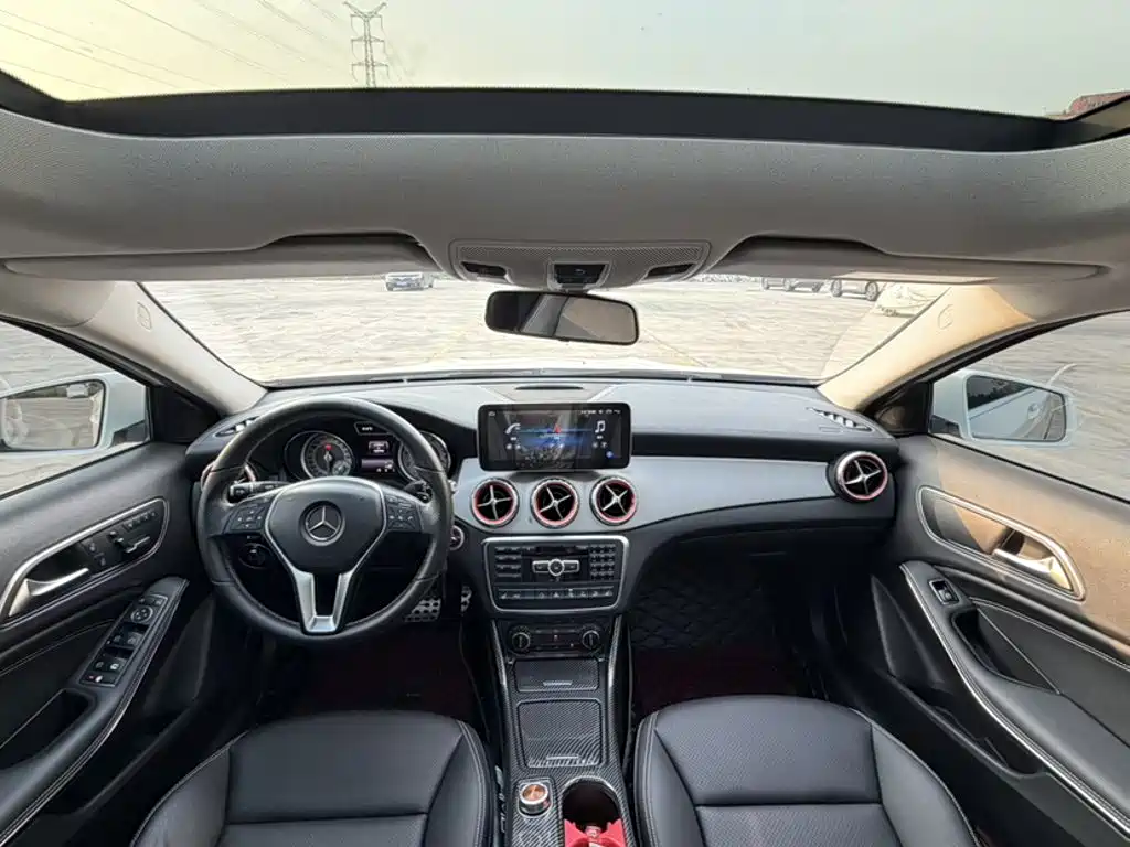 Mercedes-Benz GLA 2015 — фото 13