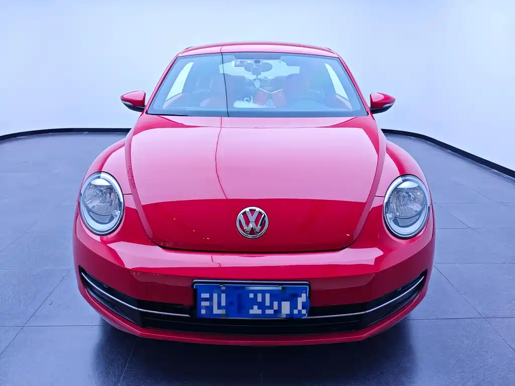 Volkswagen Beetle 2015 — фото 2