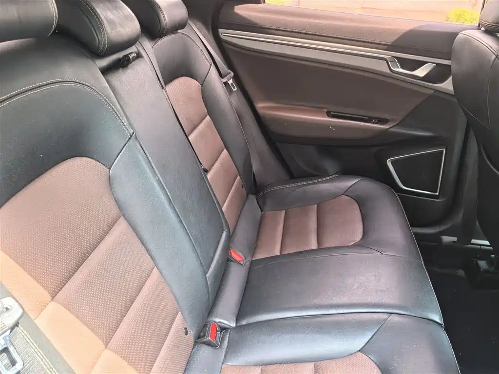 Geely Emgrand GS 2018 — фото 22