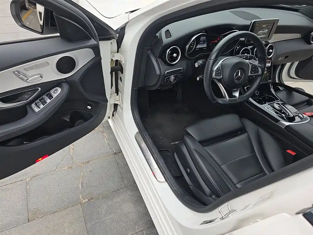 Mercedes-Benz C-Class 2016 — фото 23