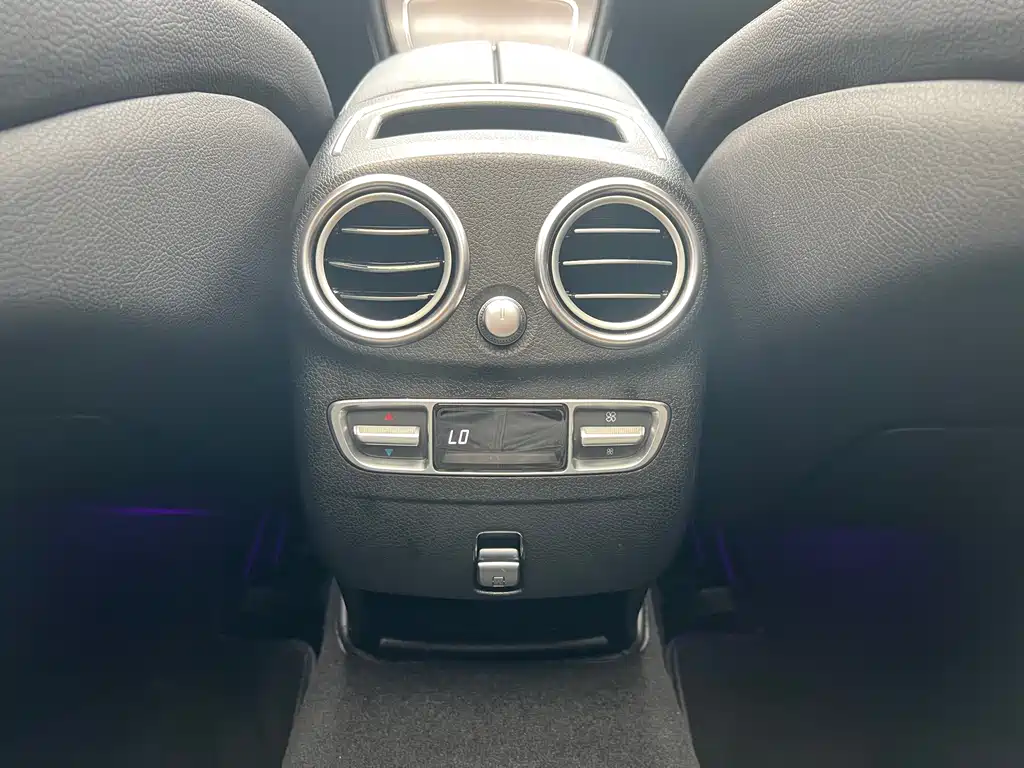 Mercedes-Benz GLC 2022 — фото 15