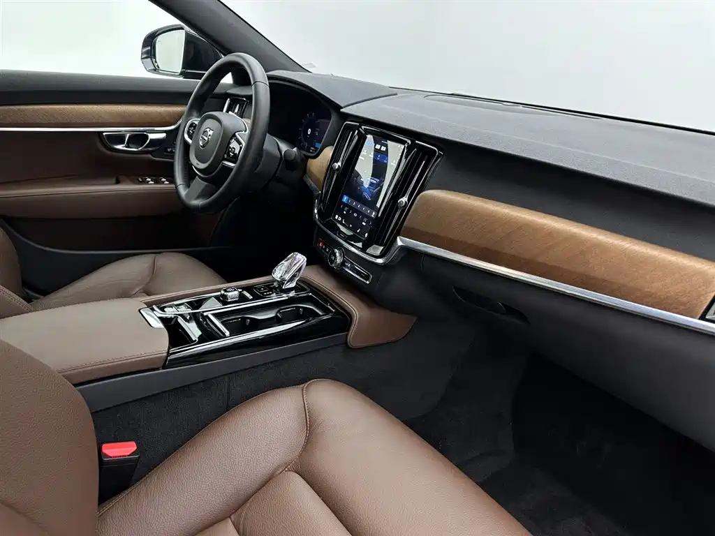 Volvo S90 PHEV 2024 — фото 14